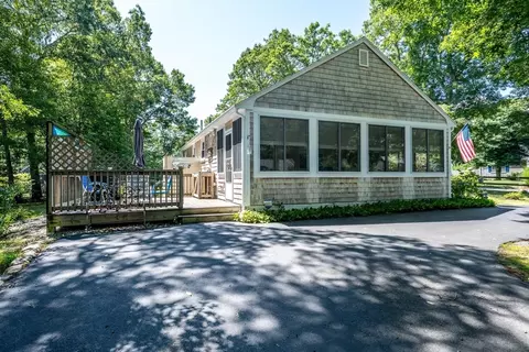 Exterior - 6 Security St, Hyannis, MA 02601 photo 13 of 16