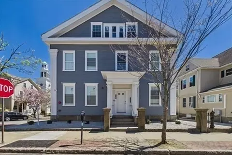 110 Eighth St, New Bedford, MA 02740