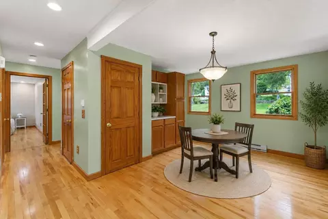 Dining - 41 Drexel St, Worcester, MA 01602 photo 1 of 2