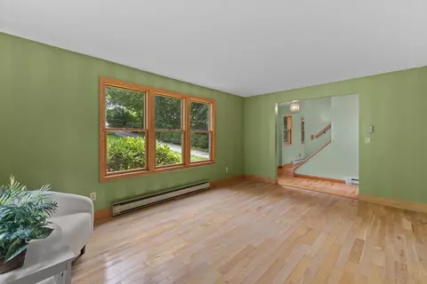 Living - 41 Drexel St, Worcester, MA 01602 photo 3 of 3