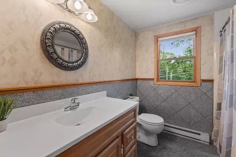 Bath - 41 Drexel St, Worcester, MA 01602 photo 1 of 3