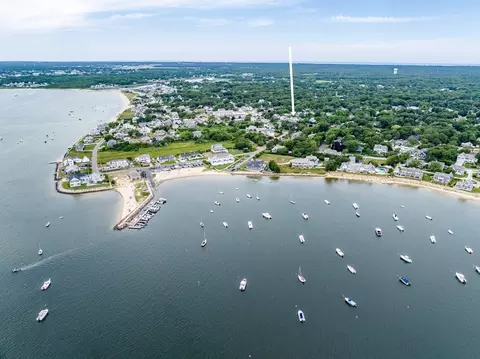 5 Water St, Yarmouth, MA 02673