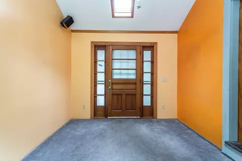 Entry Way - 7 Fairacres Ave, Raynham, MA 02767 photo 1 of 1