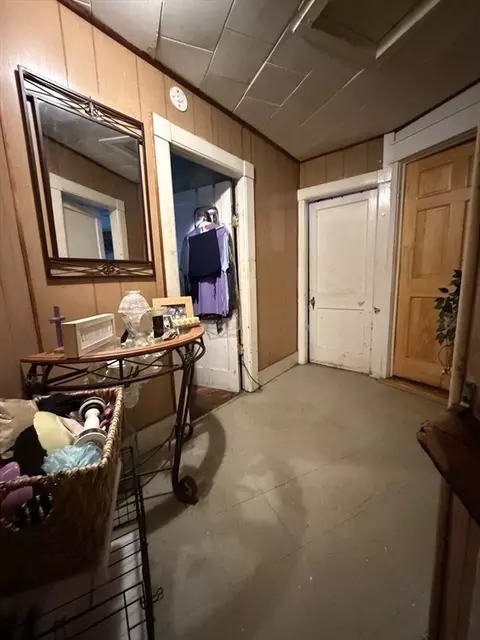 Entry Way - 103 Greene, Springfield, MA 01109 photo 2 of 2