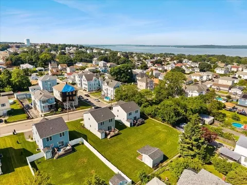 View/Area - 738 Hicks St, Fall River, MA 02724 photo 1 of 2