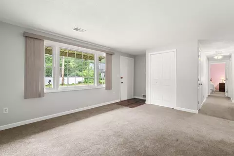 Living - 26 Cromesett Rd, Wareham, MA 02571 photo 3 of 8