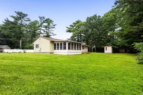 Exterior - 26 Cromesett Rd, Wareham, MA 02571 photo 4 of 12