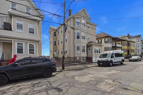 78 Nash Rd, New Bedford, MA 02746