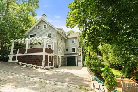 Exterior - 111 Clinton Rd, Brookline, MA 02445 photo 3 of 5