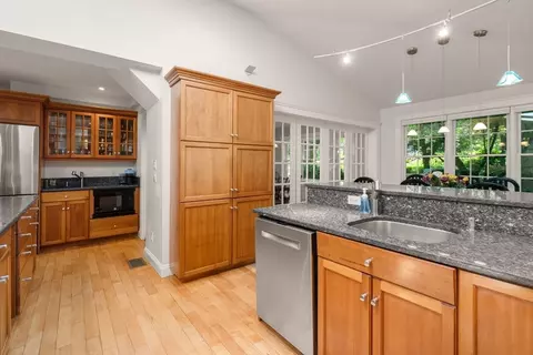 Kitchen - 111 Clinton Rd, Brookline, MA 02445 photo 4 of 8