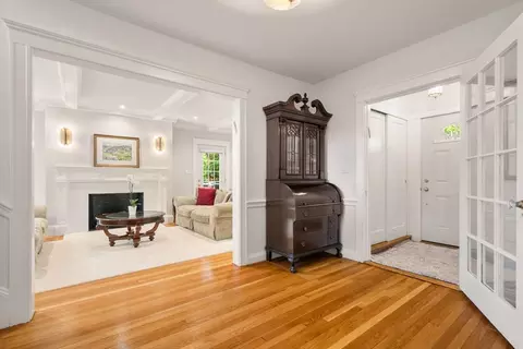 Entry Way - 111 Clinton Rd, Brookline, MA 02445 photo 2 of 3
