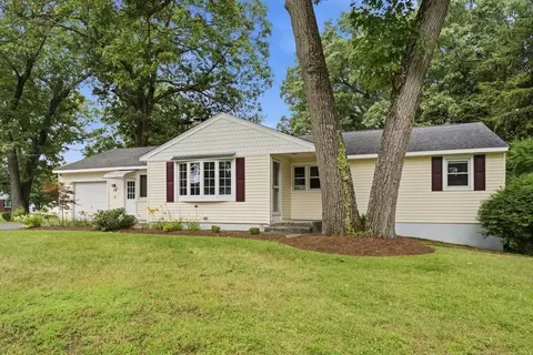 Exterior - 28 Intervale Rd, Springfield, MA 01118 photo 2 of 10