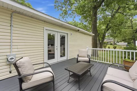 Exterior - 28 Intervale Rd, Springfield, MA 01118 photo 6 of 10