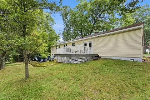 Exterior - 28 Intervale Rd, Springfield, MA 01118 photo 7 of 10