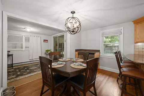 212 Emerson St, Springfield, MA 01118 photo 12