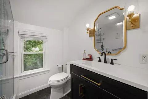 212 Emerson St, Springfield, MA 01118 photo 18