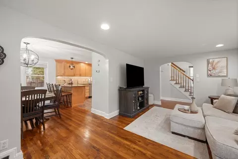 212 Emerson St, Springfield, MA 01118 photo 29