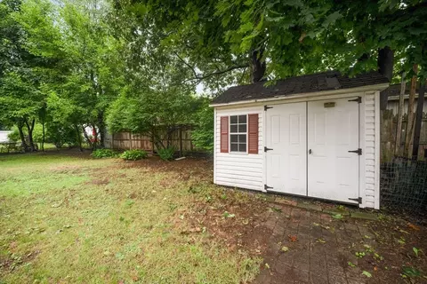 212 Emerson St, Springfield, MA 01118 photo 32