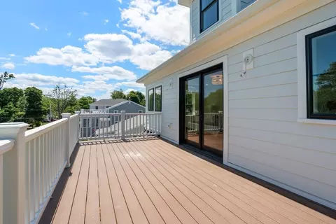 Exterior - 37 Foley Beach Rd, Hingham, MA 02043 photo 2 of 4