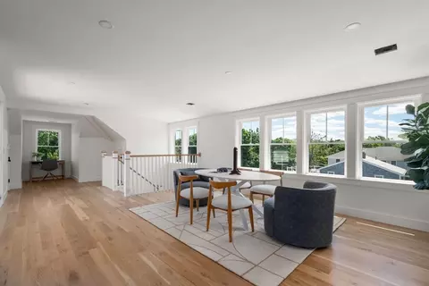 Entry Way - 37 Foley Beach Rd, Hingham, MA 02043 photo 4 of 4