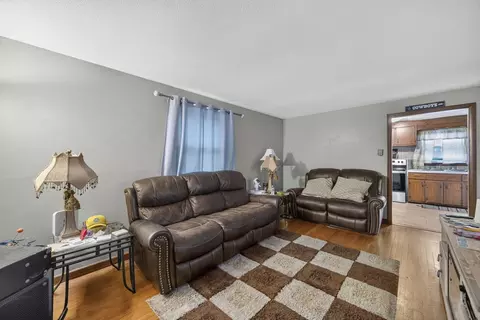 Entry Way - 46-48 Fenwick St, Springfield, MA 01109 photo 1 of 1