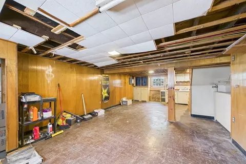 541 Woodman St, Fall River, MA 02724 photo 36