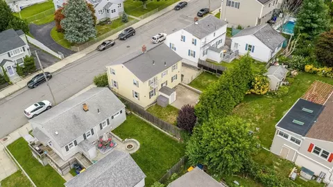541 Woodman St, Fall River, MA 02724 photo 7