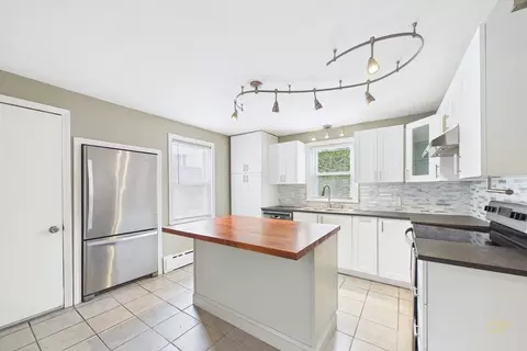 541 Woodman St, Fall River, MA 02724 photo 12