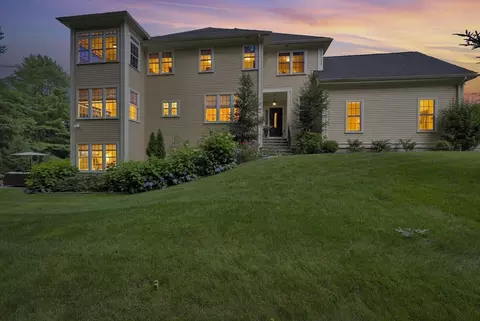Exterior - 16 Golf Ridge Dr #16, Sutton, MA 01590 photo 6 of 6
