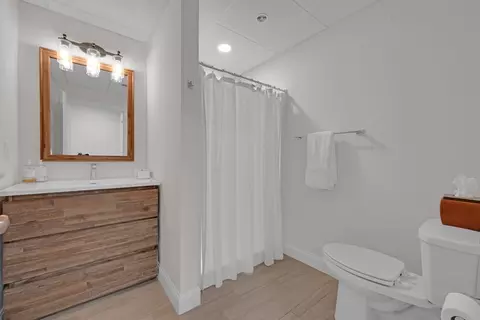 Bath - 16 Golf Ridge Dr #16, Sutton, MA 01590 photo 7 of 7