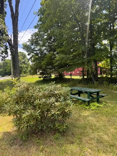 Exterior - 264 Breen Rd, Hardwick, MA 01082 photo 2 of 2