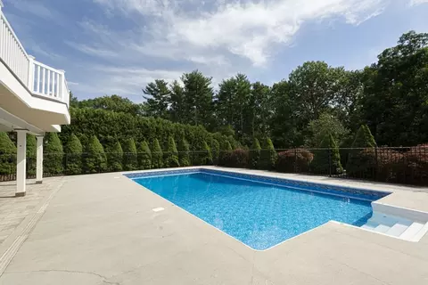 Exterior - 114 Upper Gore Rd, Webster, MA 01570 photo 6 of 7