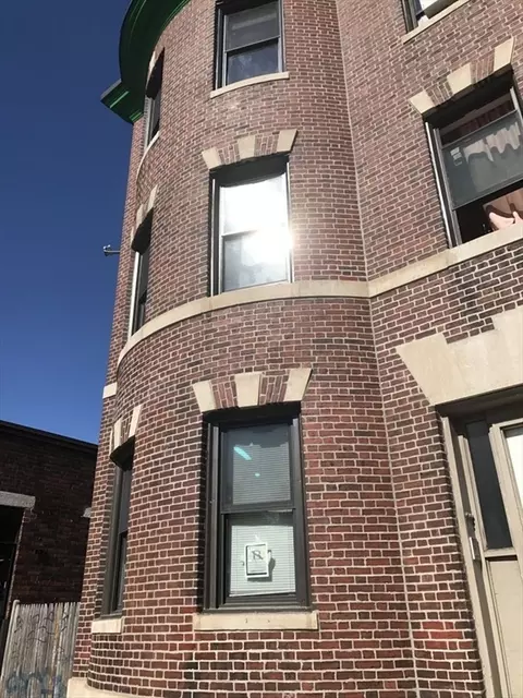 255 Cambridge St, Allston, MA 02134