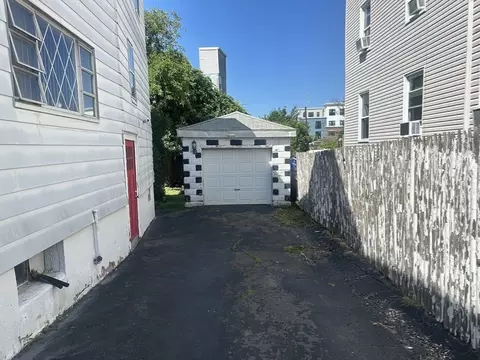 Exterior - 136 Main St, Everett, MA 02149 photo 7 of 15