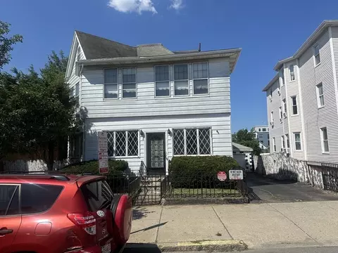 Exterior - 136 Main St, Everett, MA 02149 photo 3 of 15