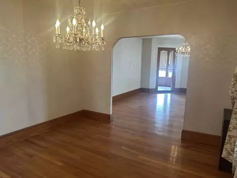 Dining - 136 Main St, Everett, MA 02149 photo 4 of 4
