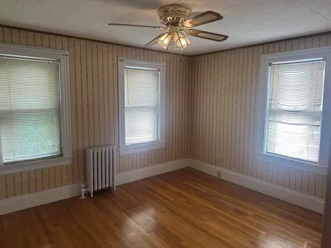 Bedroom - 136 Main St, Everett, MA 02149 photo 3 of 4