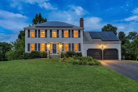 6 Fleuette Dr, Bellingham, MA 02019