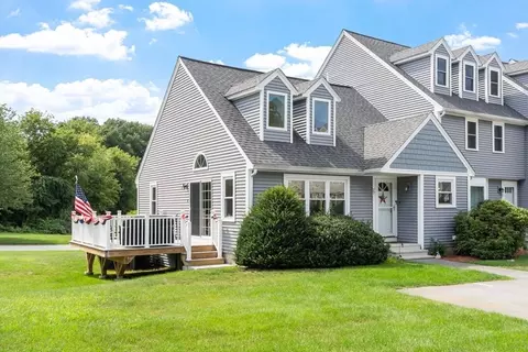 77 Merrimack Meadows Ln #77, Tewksbury, MA 01876