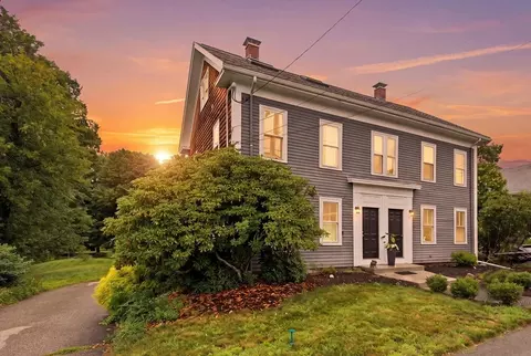 390 Main St #A, West Newbury, MA 01985