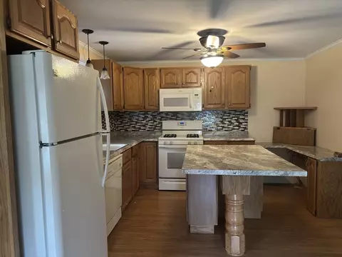 Kitchen - 137 Appleton St, Springfield, MA 01108 photo 1 of 2