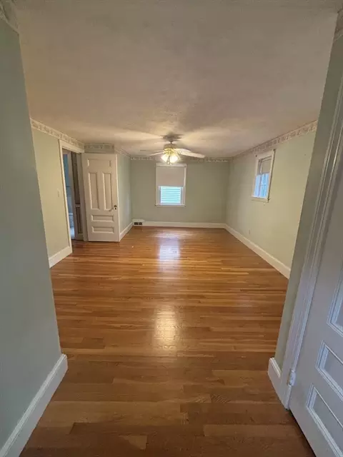 Bedroom - 137 Appleton St, Springfield, MA 01108 photo 1 of 4