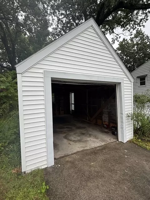 Other - 137 Appleton St, Springfield, MA 01108 photo 2 of 14