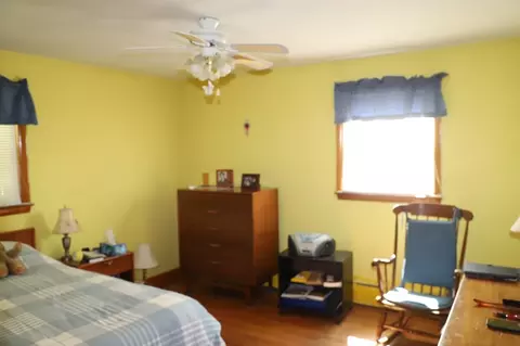 Bedroom - 25 Peer St, Springfield, MA 01109 photo 3 of 5