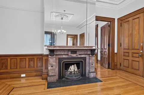 Living - 533 Locust St #3, Fall River, MA 02720 photo 2 of 6
