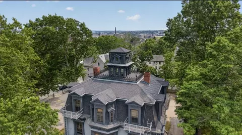 Exterior - 533 Locust St #3, Fall River, MA 02720 photo 5 of 10