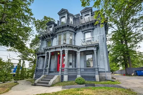 Exterior - 533 Locust St #3, Fall River, MA 02720 photo 2 of 10