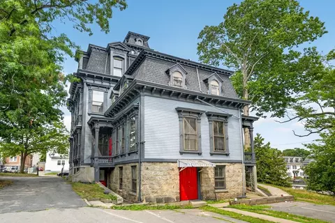 Exterior - 533 Locust St #3, Fall River, MA 02720 photo 4 of 10