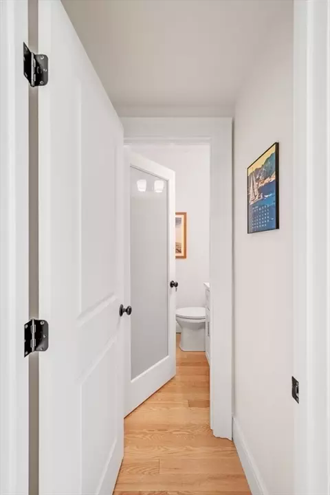 Entry Way - 4 Talbot Ln #4, Reading, MA 01867 photo 3 of 6