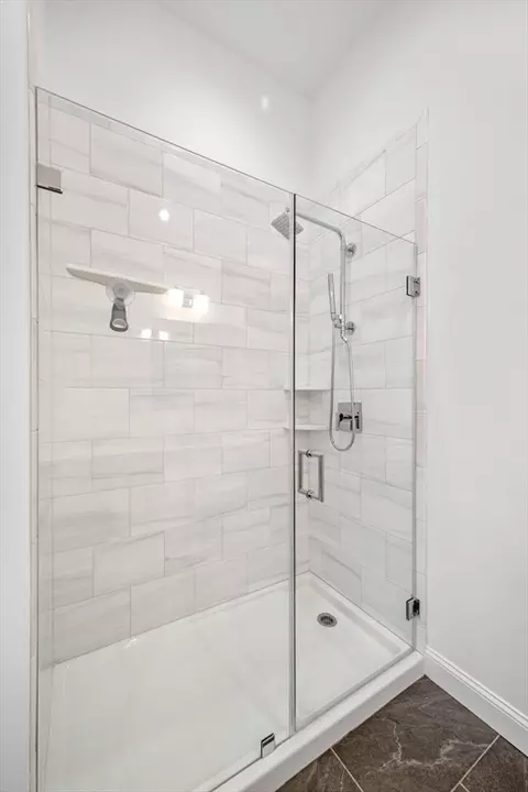 Bath - 4 Talbot Ln #4, Reading, MA 01867 photo 3 of 5